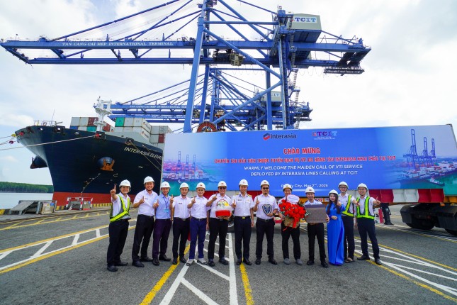 CẢNG QUỐC TẾ TÂN CẢNG – CÁI MÉP (TCIT) ĐÓN TUYẾN DỊCH VỤ VTI DO HÃNG TÀU INTERASIA KHAI THÁC – ĐA DẠNG KẾT NỐI NỘI Á, TĂNG CƯỜNG NĂNG LỰC GIAO THƯƠNG